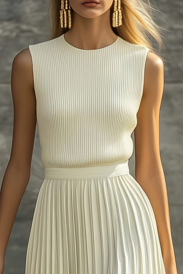 Veriazione Crew Neck Sleeveless Pleated Midi Dress